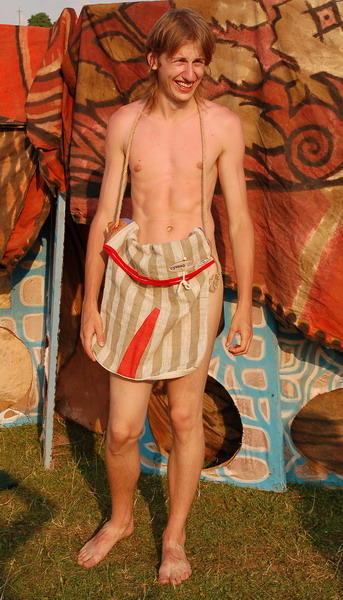 Учасники показу колекції сумно? одяг!