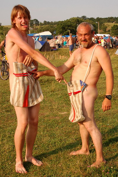 Учасники показу колекції сумно? одяг!